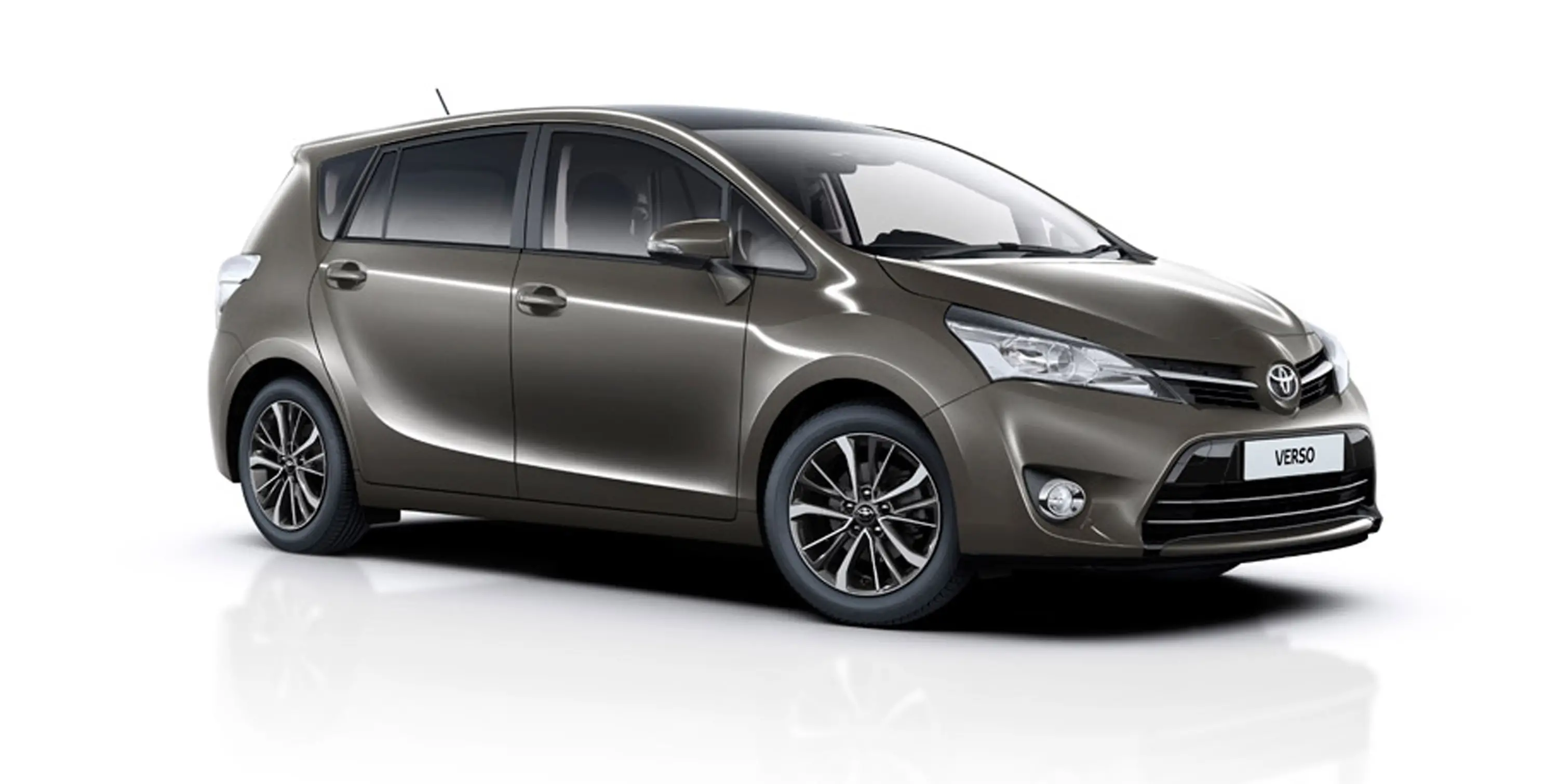 TOYOTA VERSO